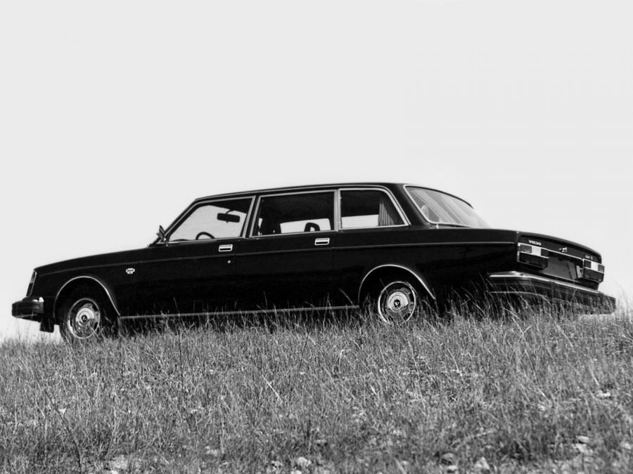  Volvo 264 TE 1977 года  (фото 6 из 6)
